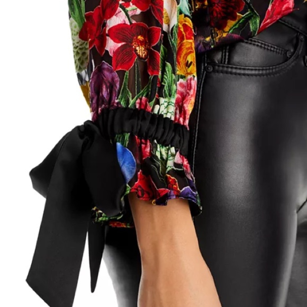 Alice + Olivia Randa Tied Blouson-Sleeve
Button-Front Blouse - Picture 7 of 12